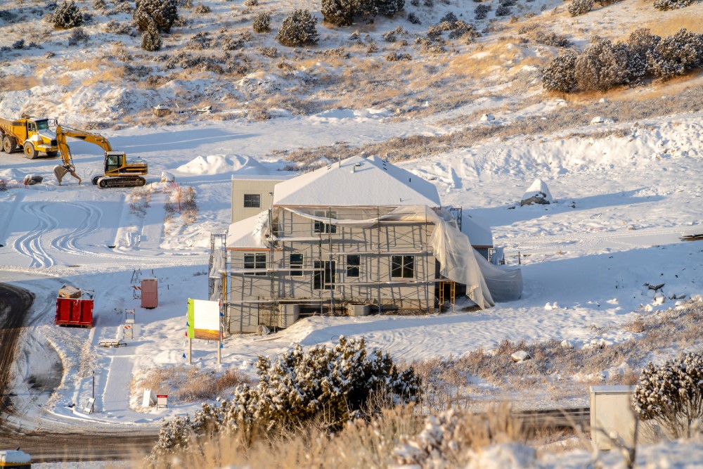 What Temperature Is Too Cold to Pour Concrete?